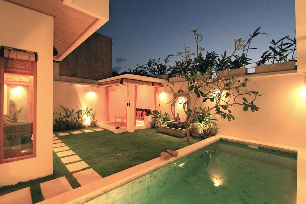 2 Bedroom In With Private Pool And Parking Villa *