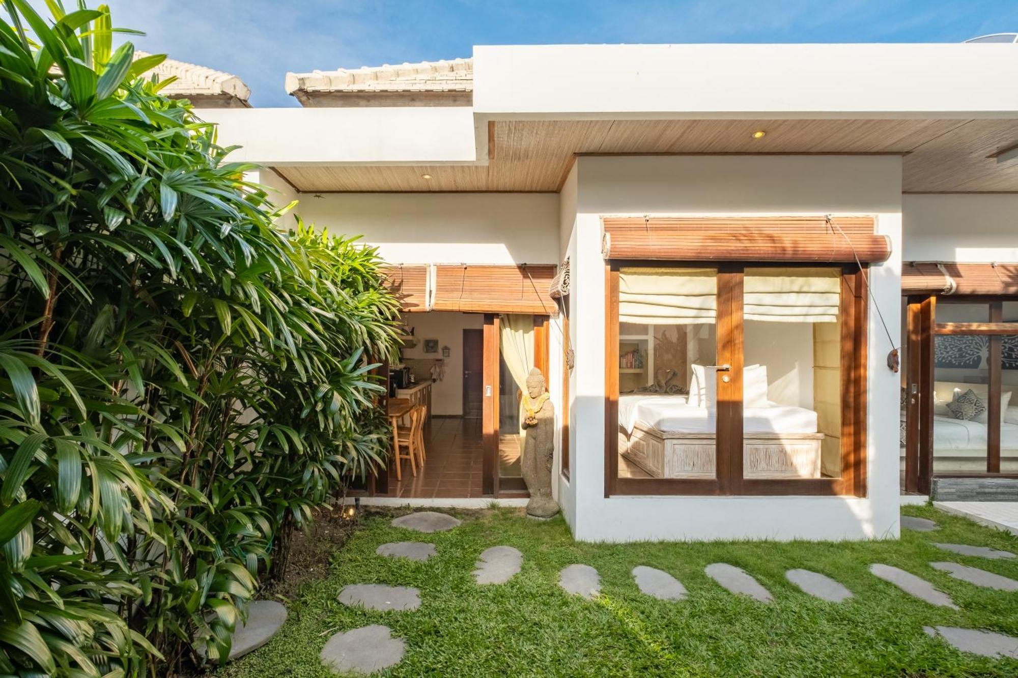 2 Bedroom In With Private Pool And Parking Villa *